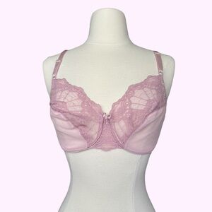 Vintage Vanity Fair pink lace bra‎ with underwire